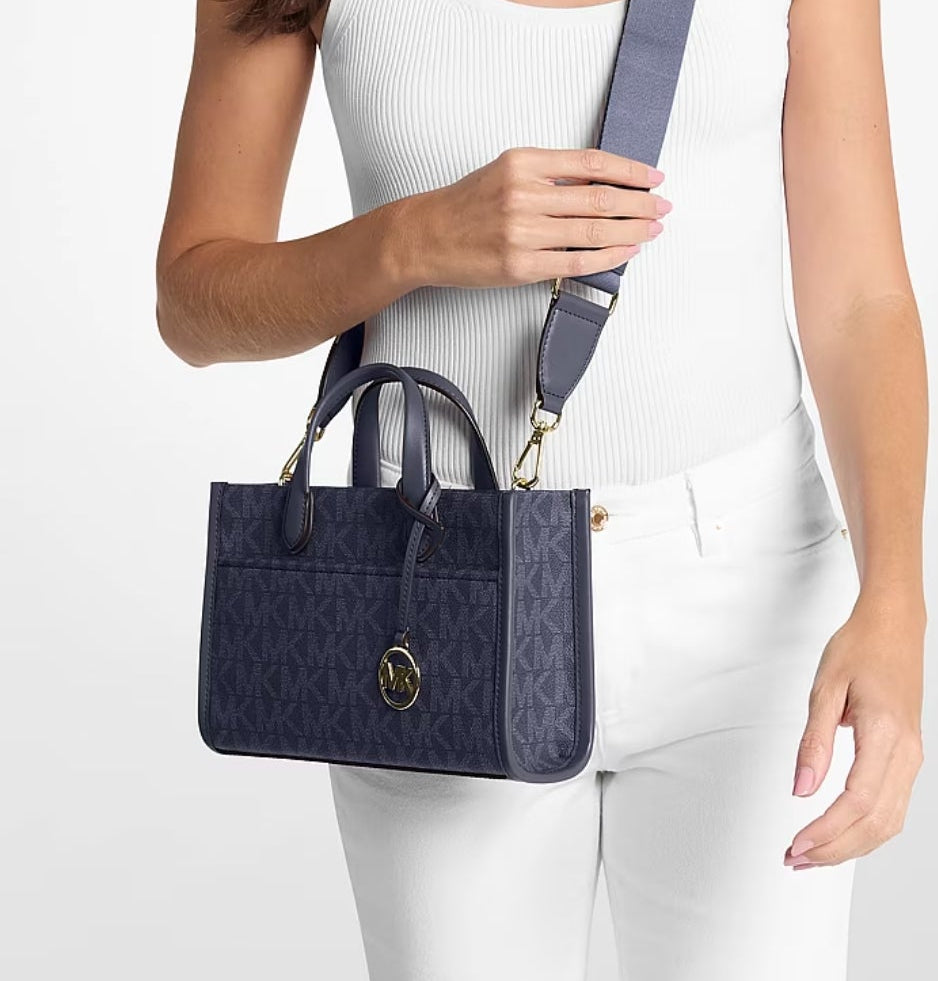 Michael Kors Messenger-Tasche Gigi Small mit Signature-Logomuster Admiral