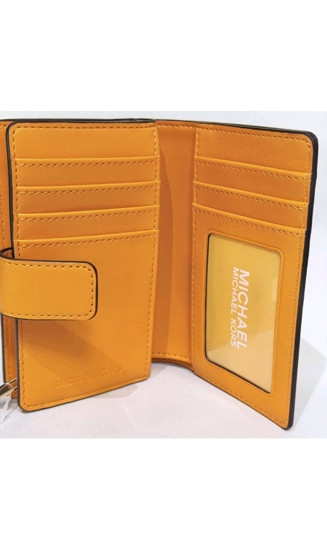 Michael Kors Jet Set MD Bifold Zip Coin Card Wallet Radiant Orange Vanilla
